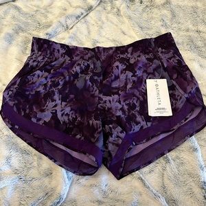 Athleta racer run short 4”